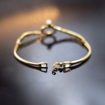 Load image into Gallery viewer, Elegant Essentials Pearl Bracelet