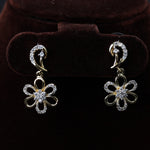 Load image into Gallery viewer, Gold plated bloom designer necklace with crystals for women