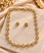 Load image into Gallery viewer, Elegant Gold-Plated Floral Crystal Necklace Set