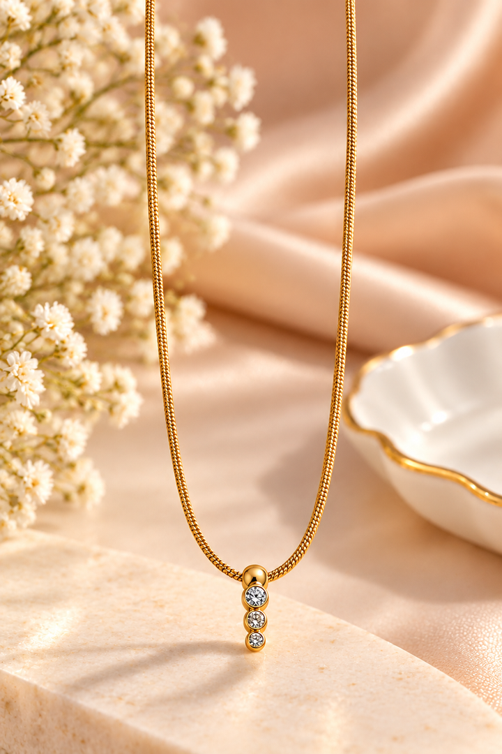 Elegant Crystal Pendant Necklace
