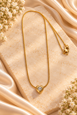Load image into Gallery viewer, Heart-Shaped Crystal Pendant Gold-Plated Necklace