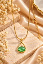 Load image into Gallery viewer, Green Cat’s Eye Teardrop Pendant Necklace